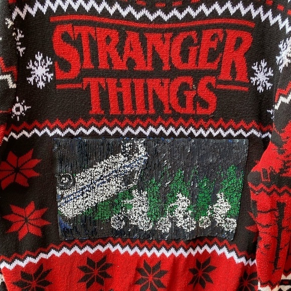Stranger Things Adult XL Flip Sequin Red Fair Isle Sweater - Picture 3 of 9